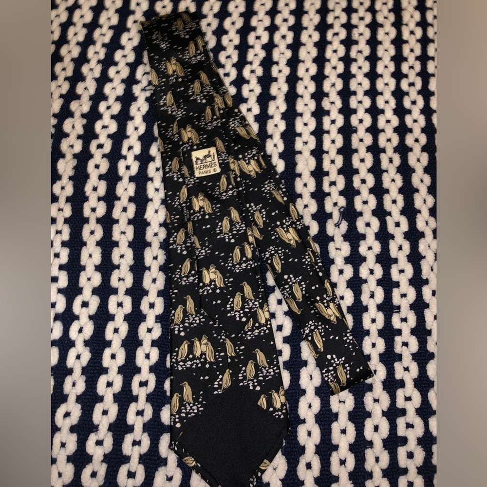 Hermes Penguin Tie 100% Silk Made in France Great Condition